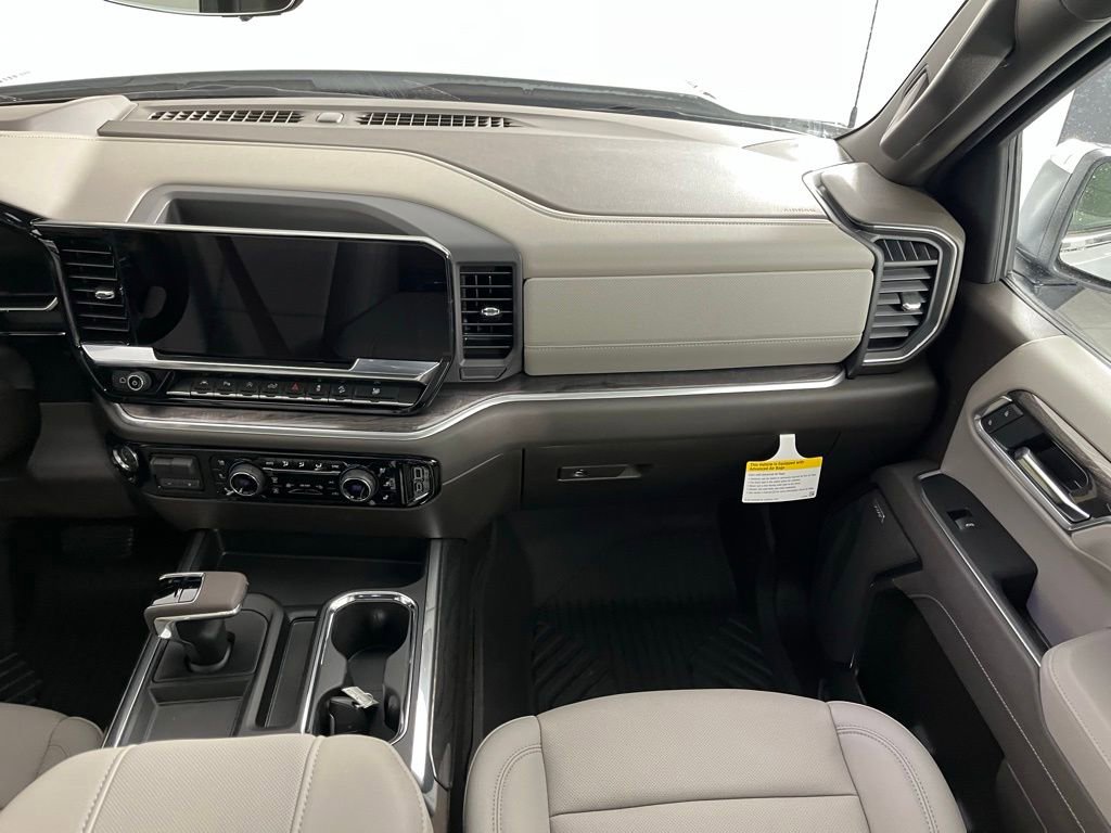 2026 Chevrolet Silverado 1500 LTZ - Photo 17
