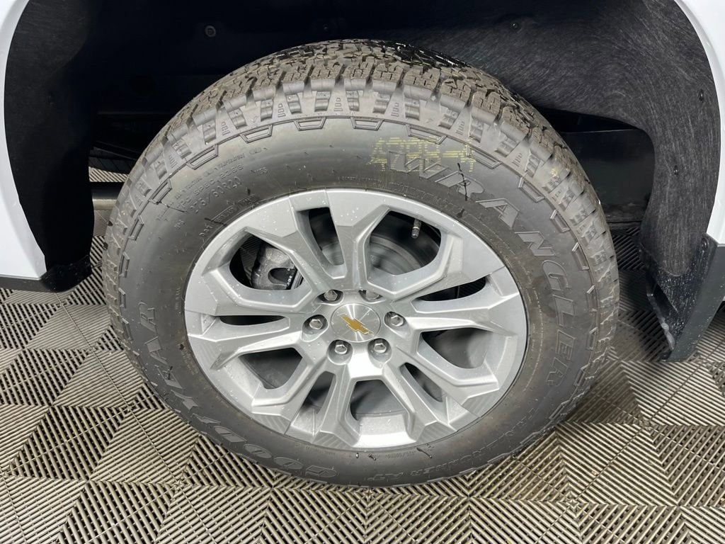 2026 Chevrolet Silverado 1500 LTZ - Photo 20