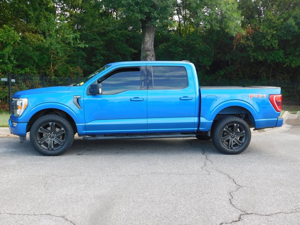 2021 Ford F-150 XLT photo 2