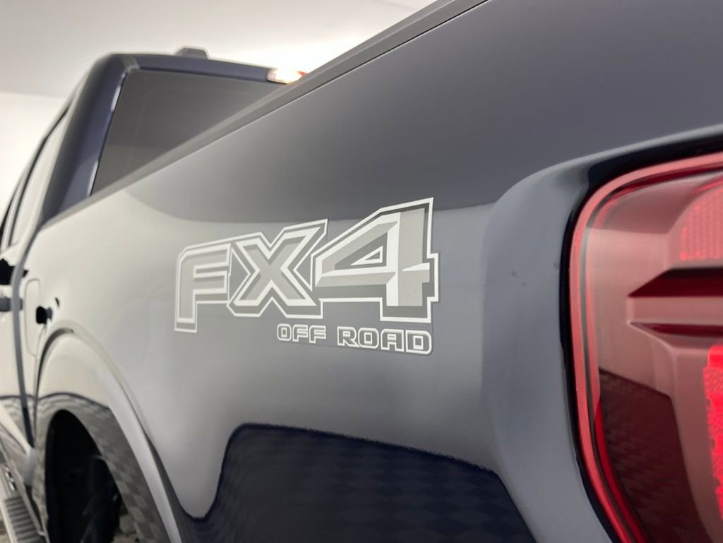 2025 Ford F-150 XLT - Photo 10