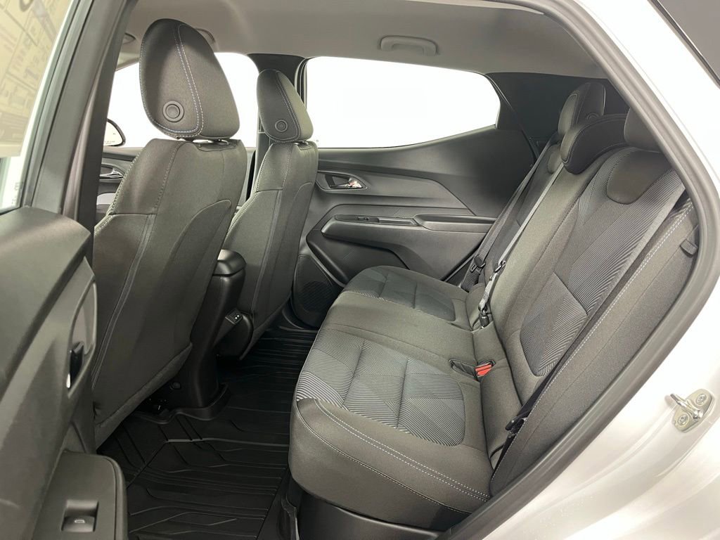 2027 Chevrolet Bolt LT - Photo 20