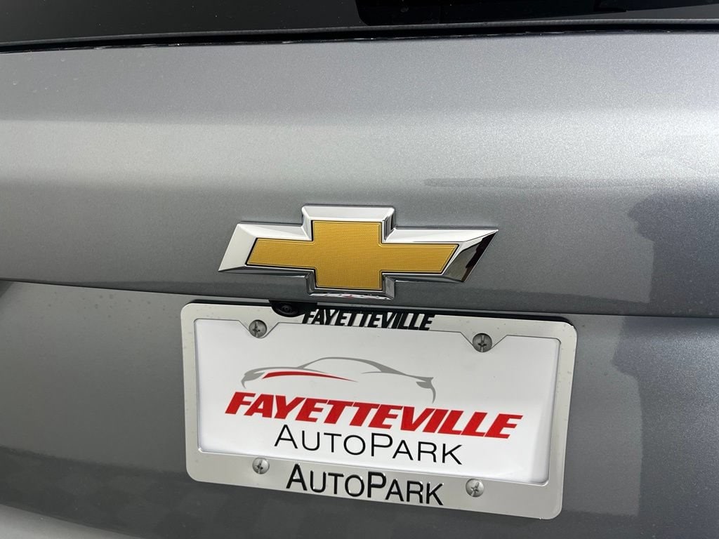 2027 Chevrolet Equinox LT - Photo 20