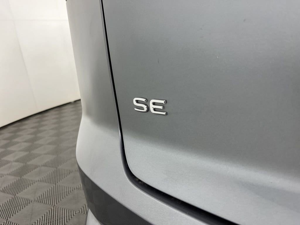 Used 2024 Volkswagen Atlas Cross Sport 2.0T SE w/Technology SUV