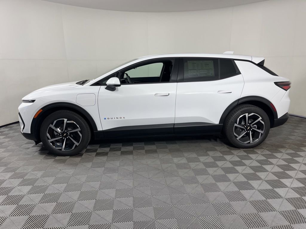 2026 Chevrolet Equinox EV 1LT photo 2