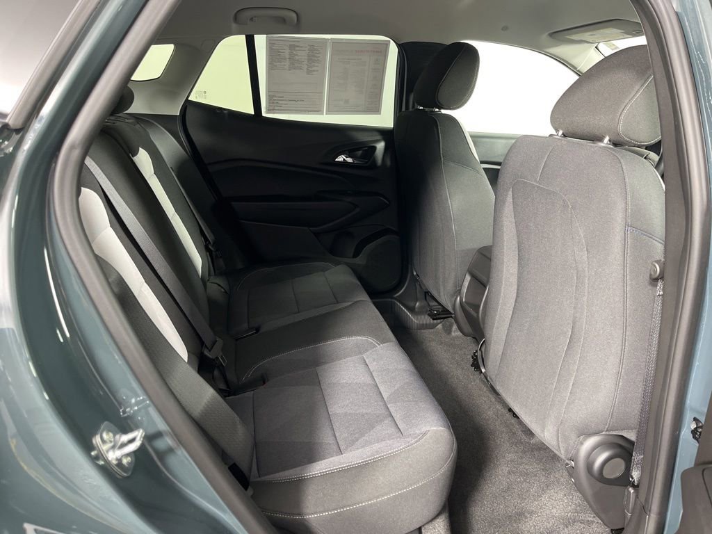 2025 Chevrolet Trax LS - Photo 10