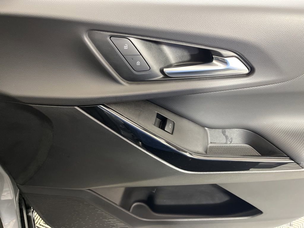 2025 Chevrolet Equinox LT - Photo 18