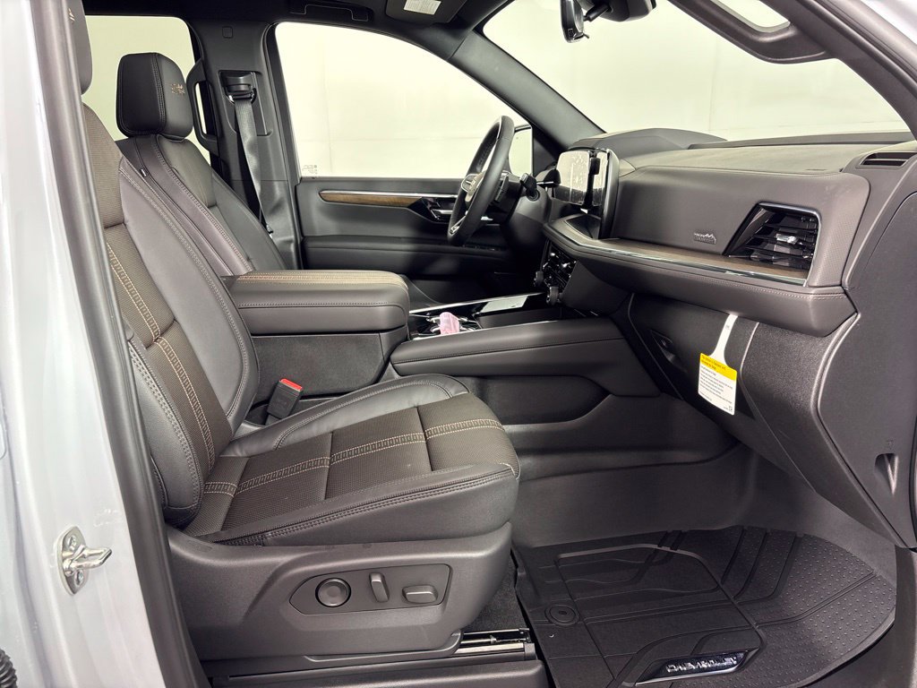 2027 Chevrolet Tahoe High Country - Photo 13