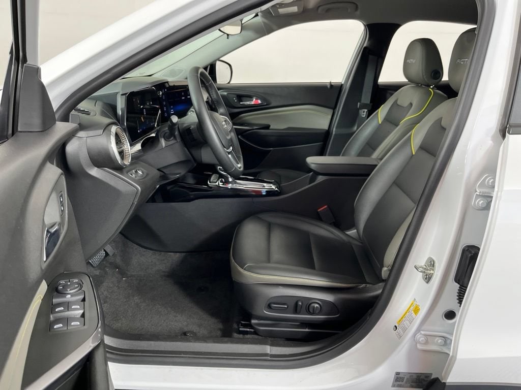 2025 Chevrolet Trax Activ - Photo 26