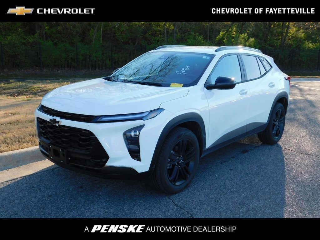 Used 2025 Chevrolet Trax Activ SUV