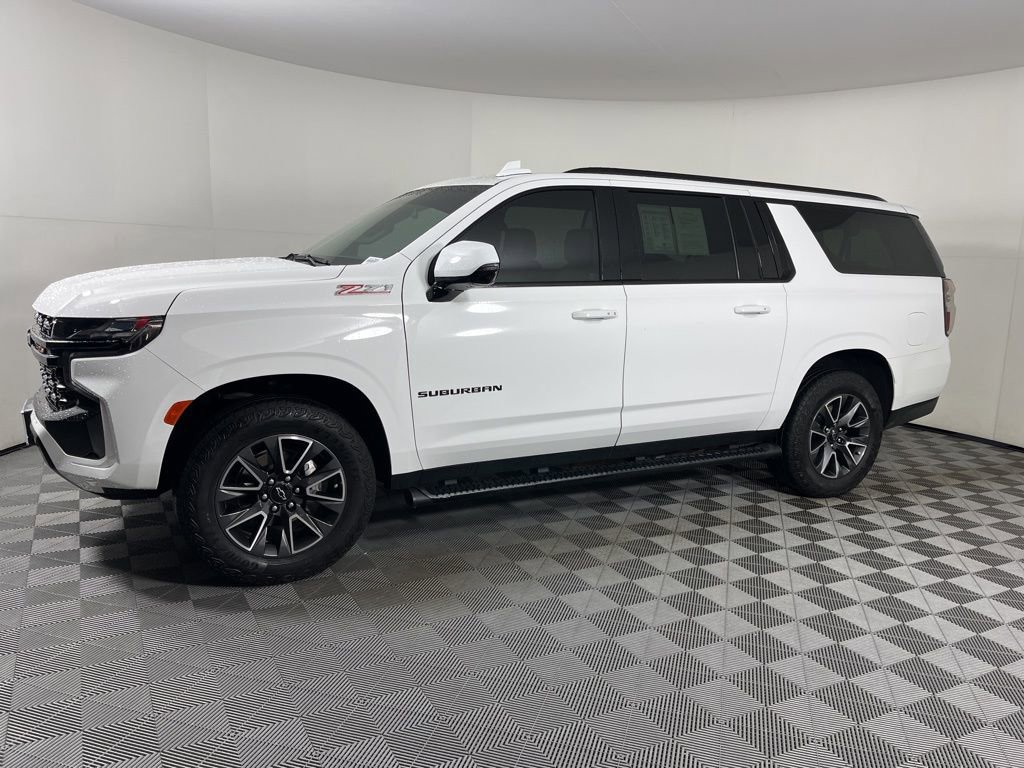 2024 Chevrolet Suburban Z71 photo 2