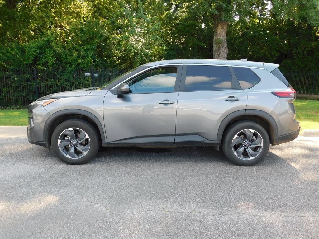 Used 2025 Nissan Rogue SV SUV