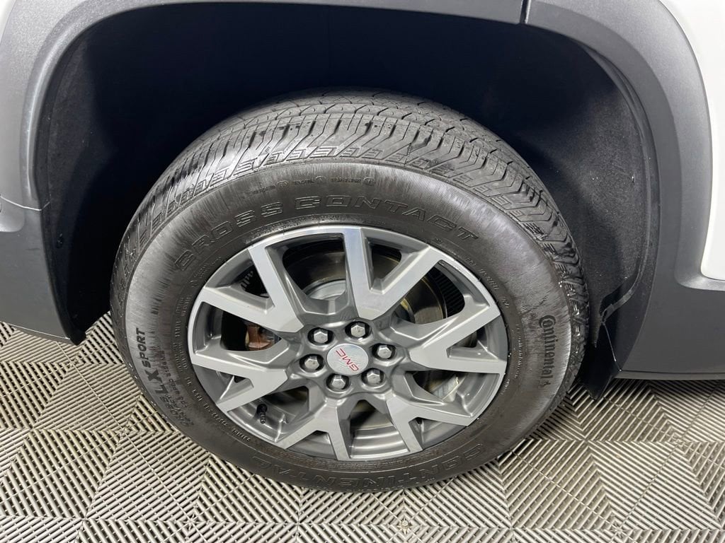 2022 GMC Acadia SLE - Photo 14