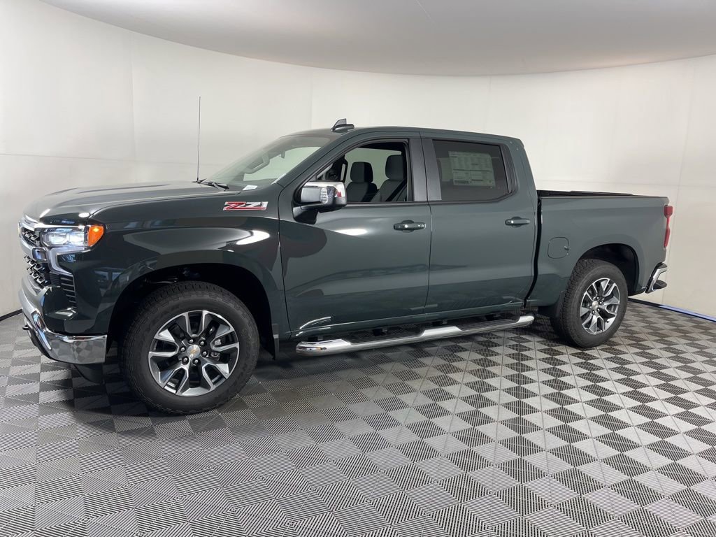 2026 Chevrolet Silverado 1500 LT photo 2