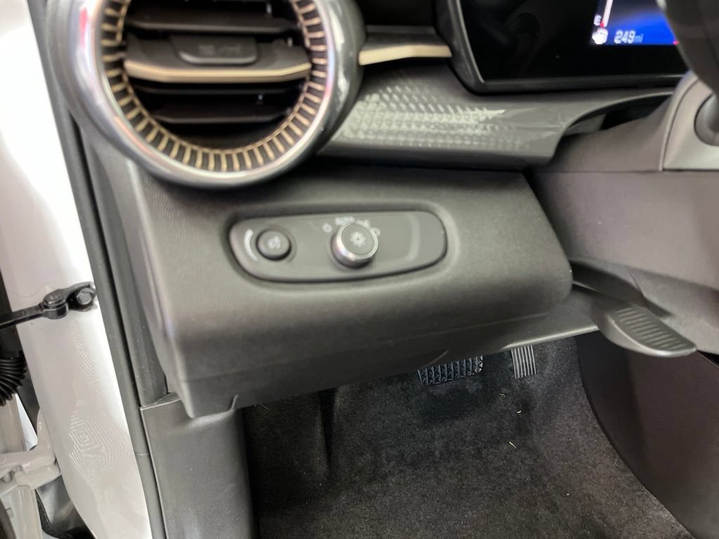 2025 Chevrolet Trax Activ - Photo 30