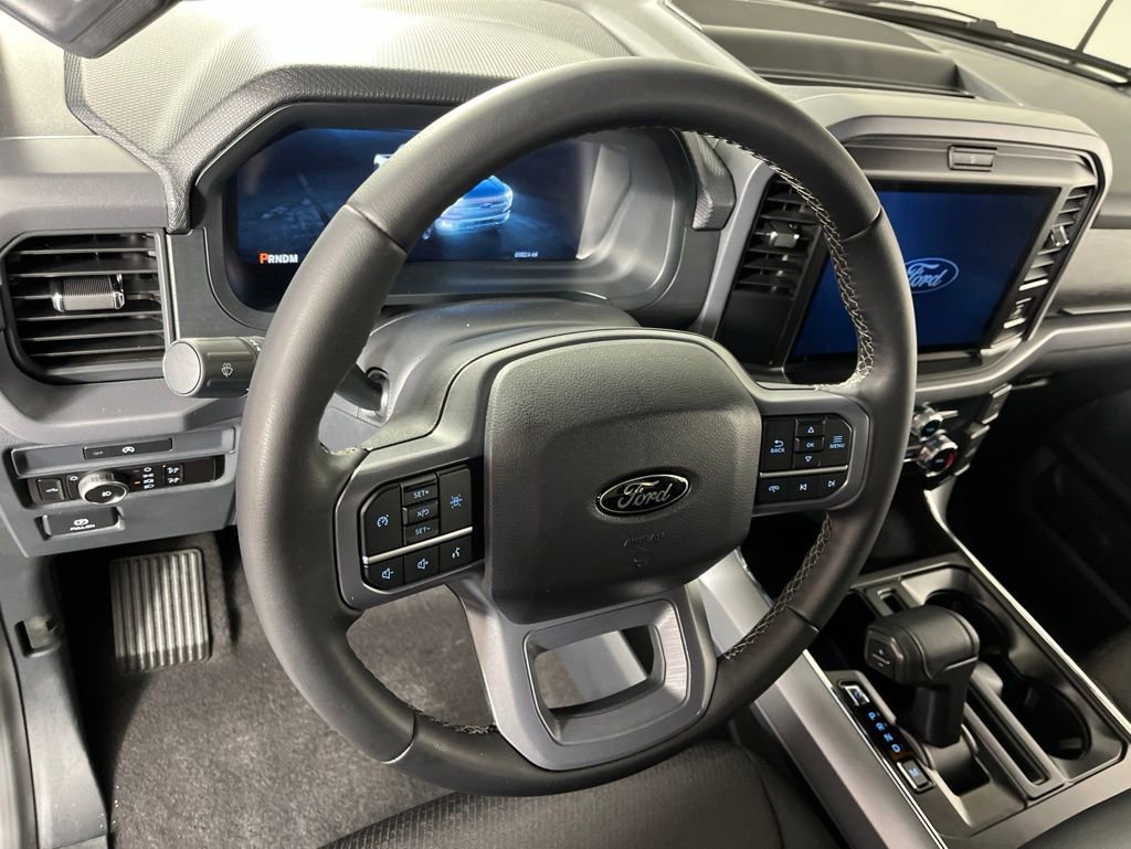 2025 Ford F-150 XLT - Photo 25