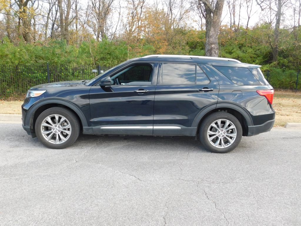 2023 Ford Explorer Limited photo 2