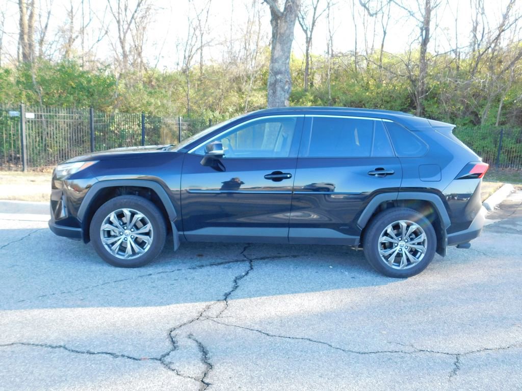 2024 Toyota RAV4 Hybrid XLE Premium photo 2