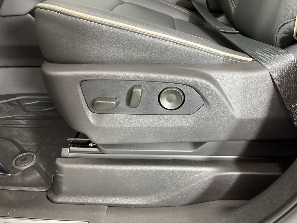 2026 Chevrolet Tahoe Premier - Photo 28