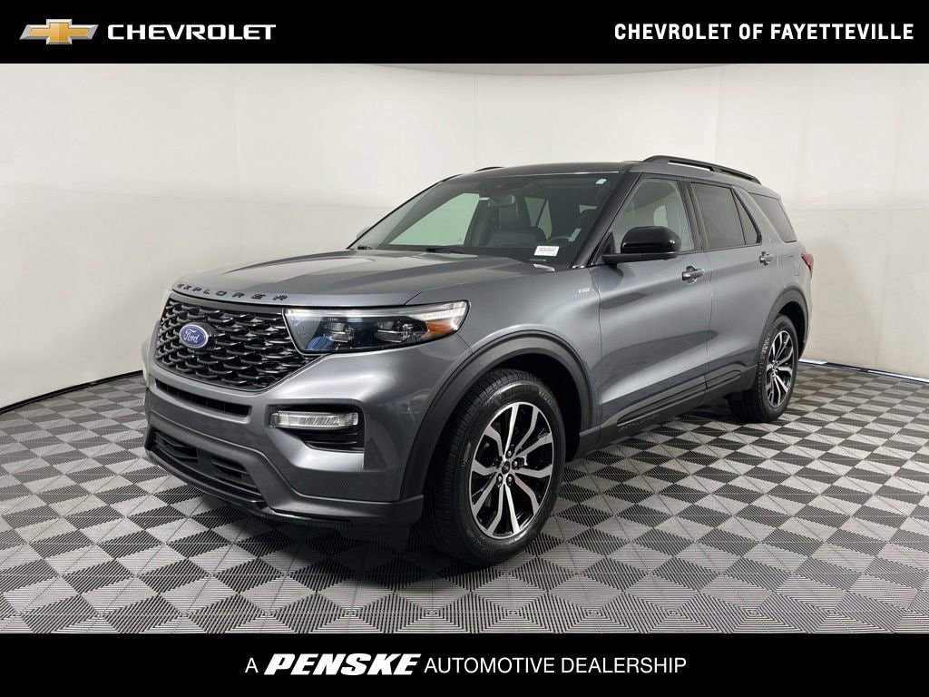 2022 Ford Explorer ST-LINE RWD's photo