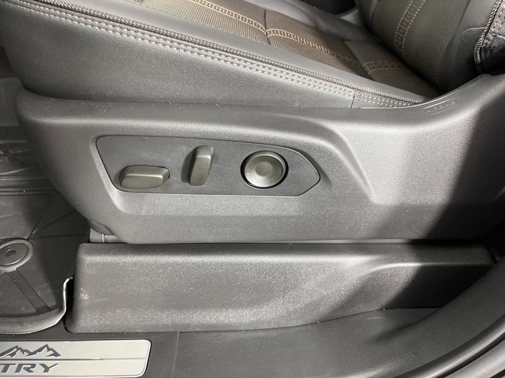 2026 Chevrolet Silverado 1500 High Country - Photo 24