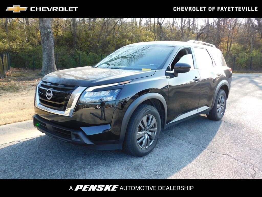 Used 2025 Nissan Pathfinder SV SUV