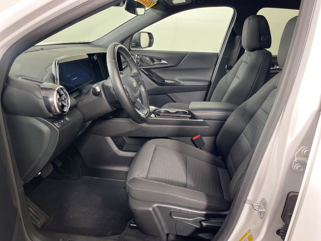 2025 Chevrolet Equinox LT - Photo 20