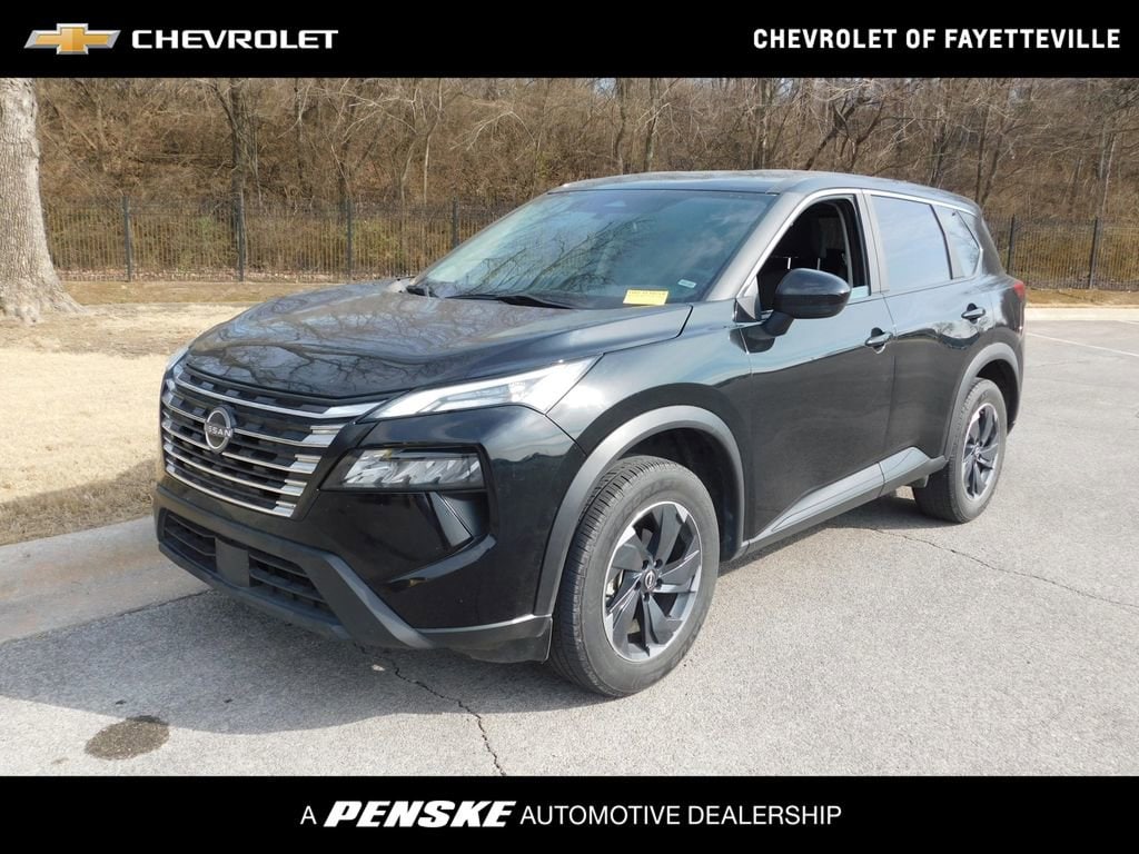 Used 2024 Nissan Rogue SV SUV