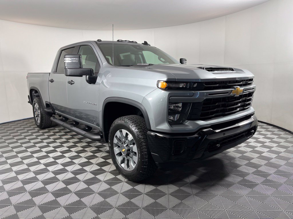 2026 Chevrolet Silverado 2500 HD Custom - Photo 6