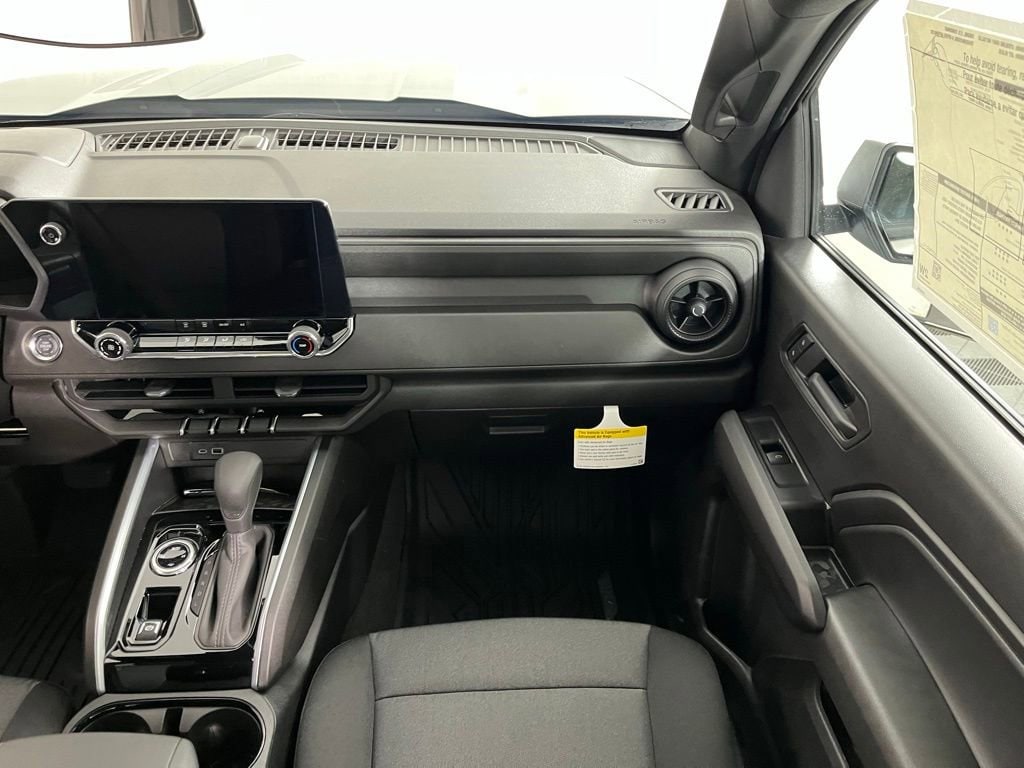 2026 Chevrolet Colorado Work Truck - Photo 14