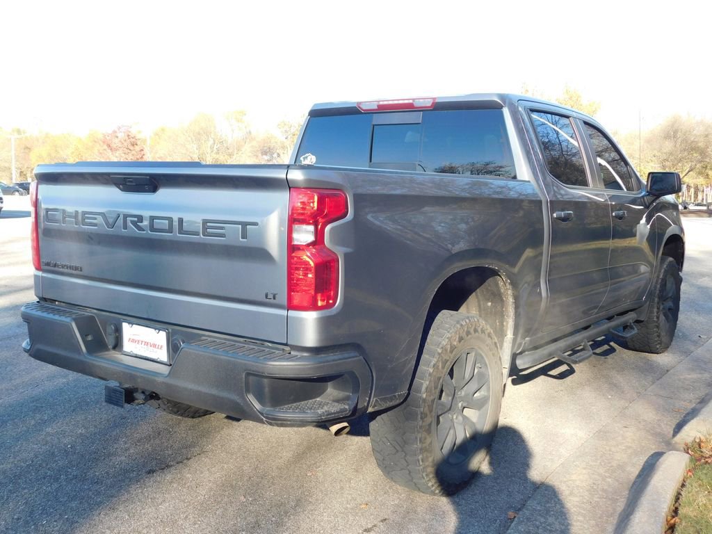 2022 Chevrolet Silverado 1500 LT photo 3