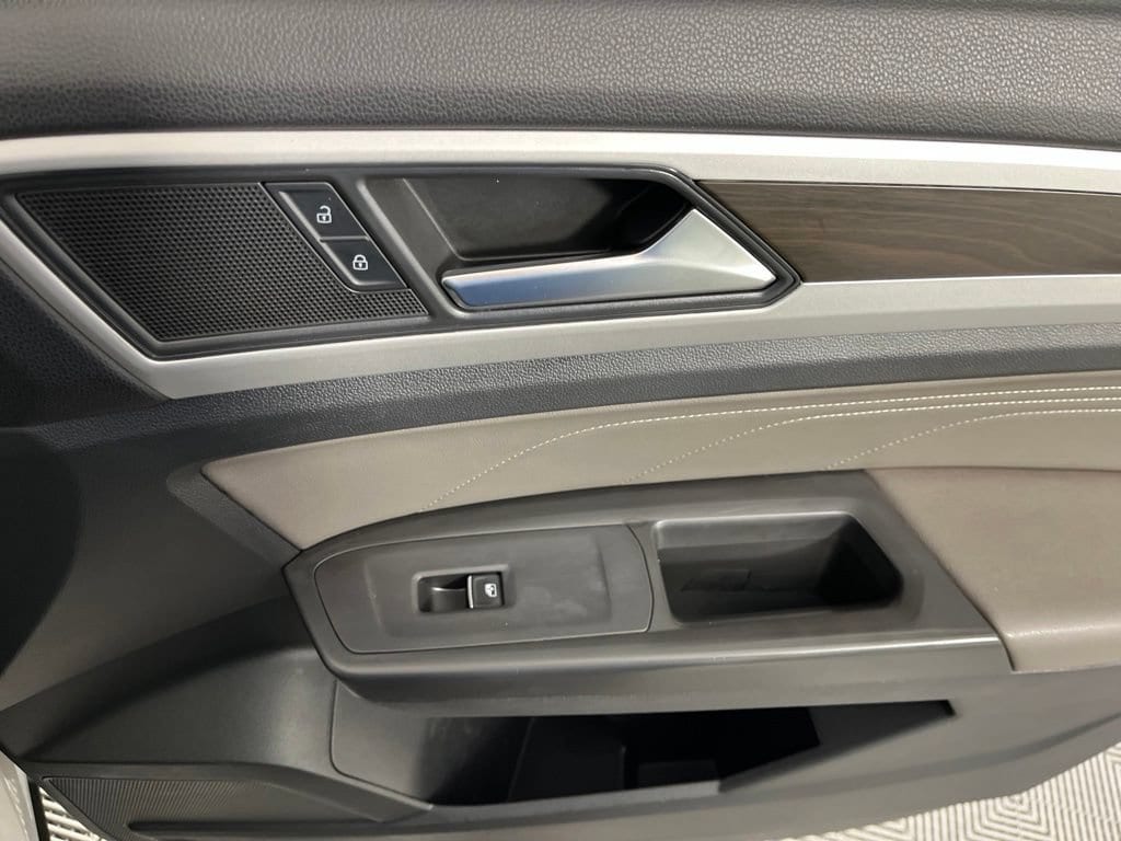 2022 Volkswagen Atlas SE - Photo 11