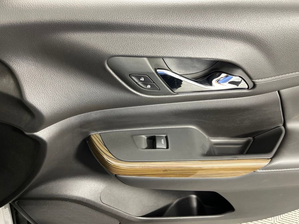 2022 GMC Acadia SLE - Photo 22