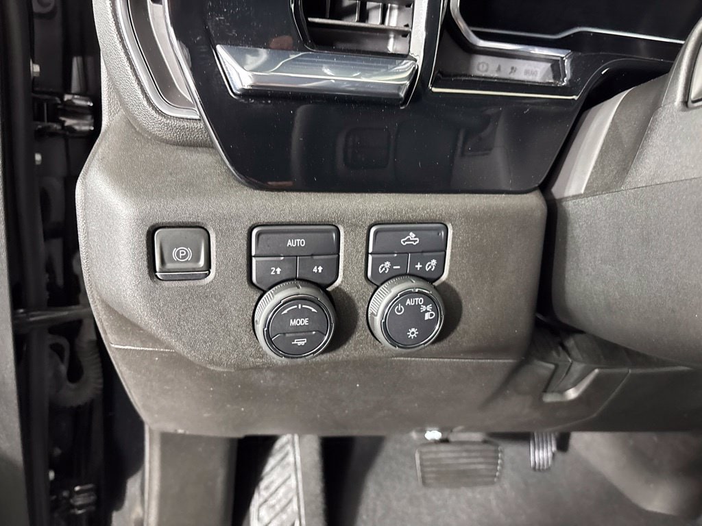 2024 Chevrolet Silverado 1500 LT - Photo 31