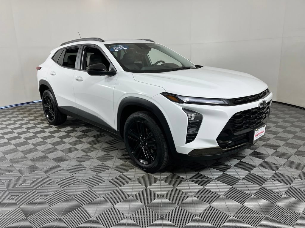 2025 Chevrolet Trax Activ - Photo 6