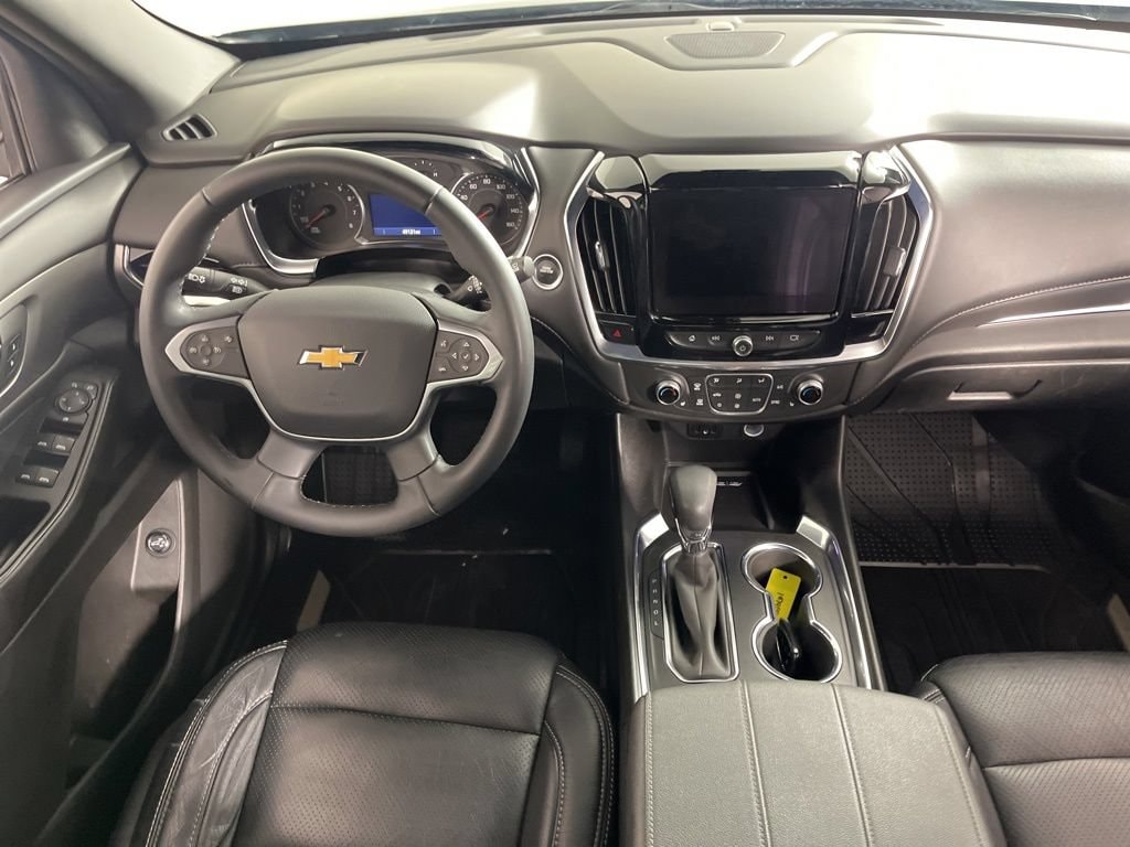 Used 2023 Chevrolet Traverse LT Cloth SUV
