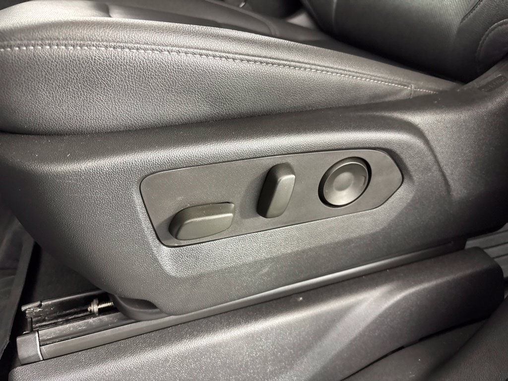 2023 Chevrolet Silverado 1500 LTZ - Photo 29