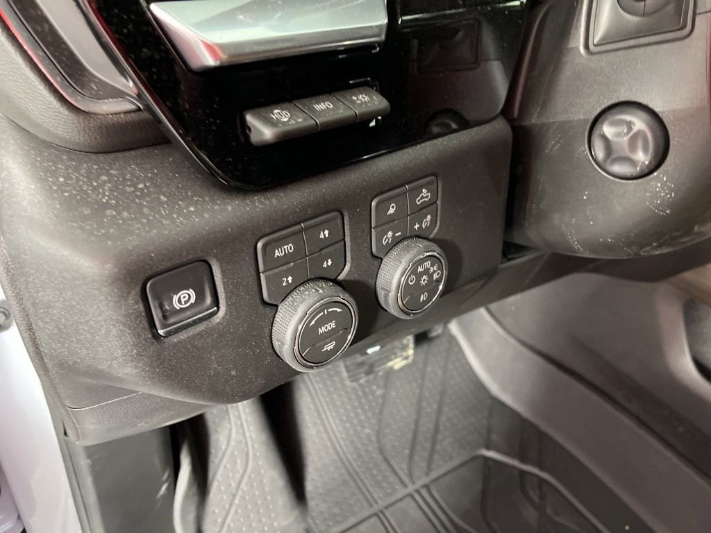 2026 Chevrolet Silverado 1500 High Country - Photo 28