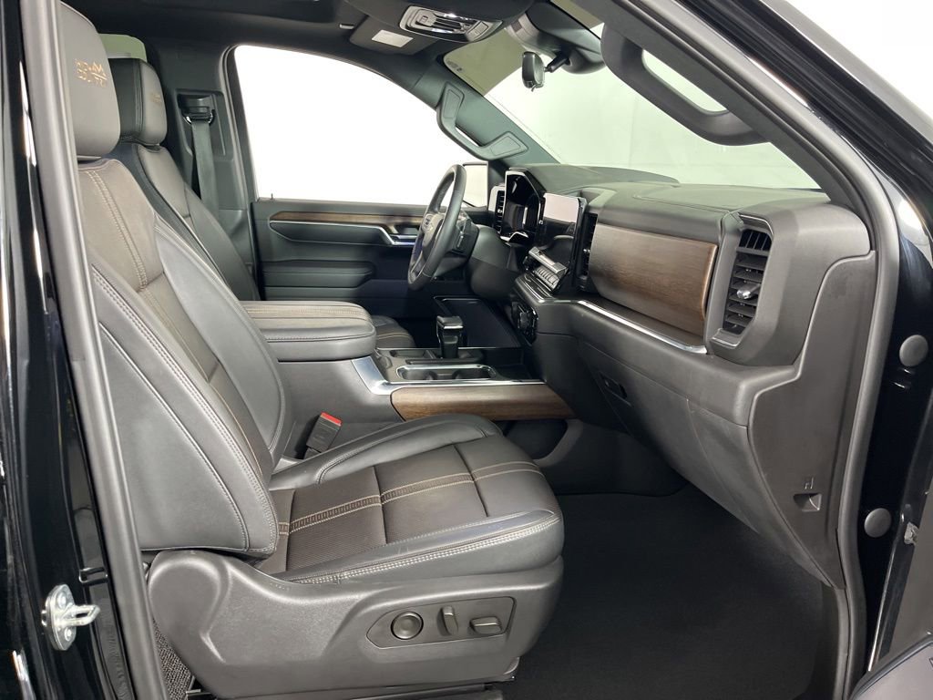 2023 Chevrolet Silverado 1500 High Country - Photo 7