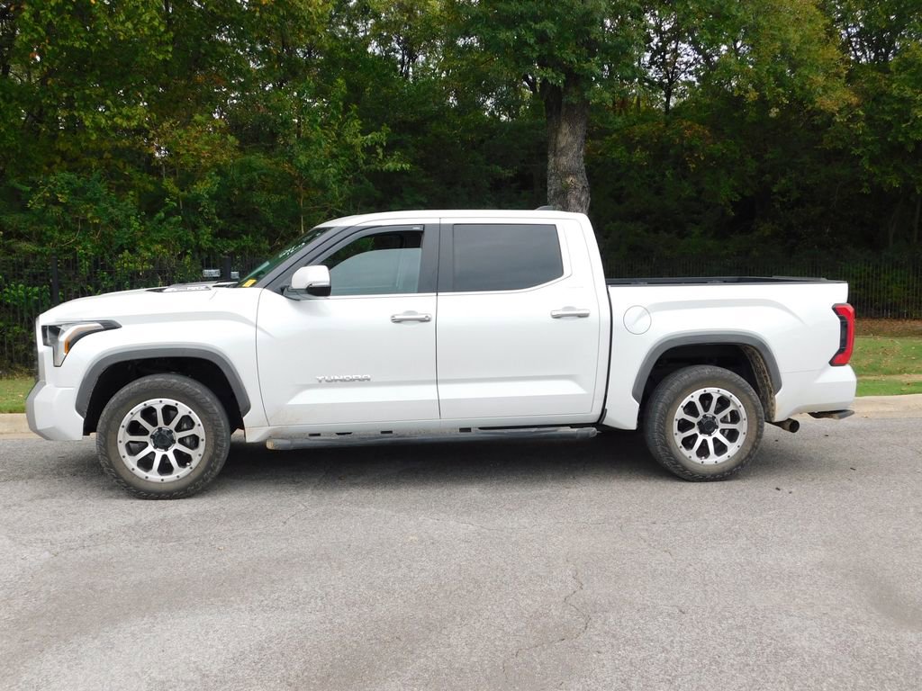 2024 Toyota Tundra Limited photo 2