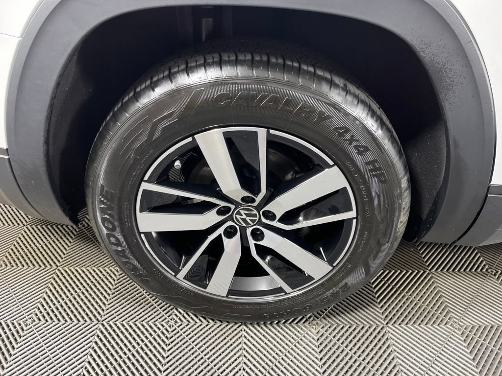 2022 Volkswagen Atlas SE - Photo 17