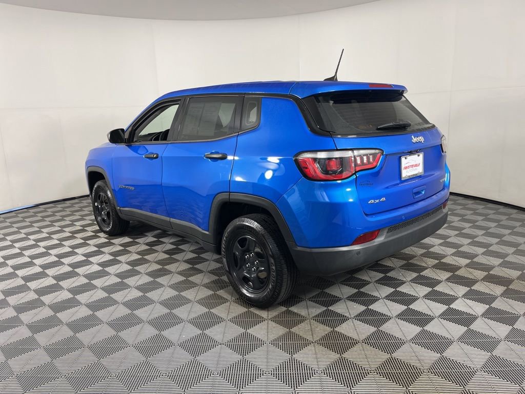2018 Jeep Compass Sport photo 3