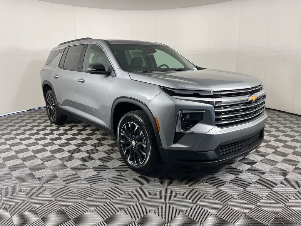 2026 Chevrolet Traverse LT - Photo 6