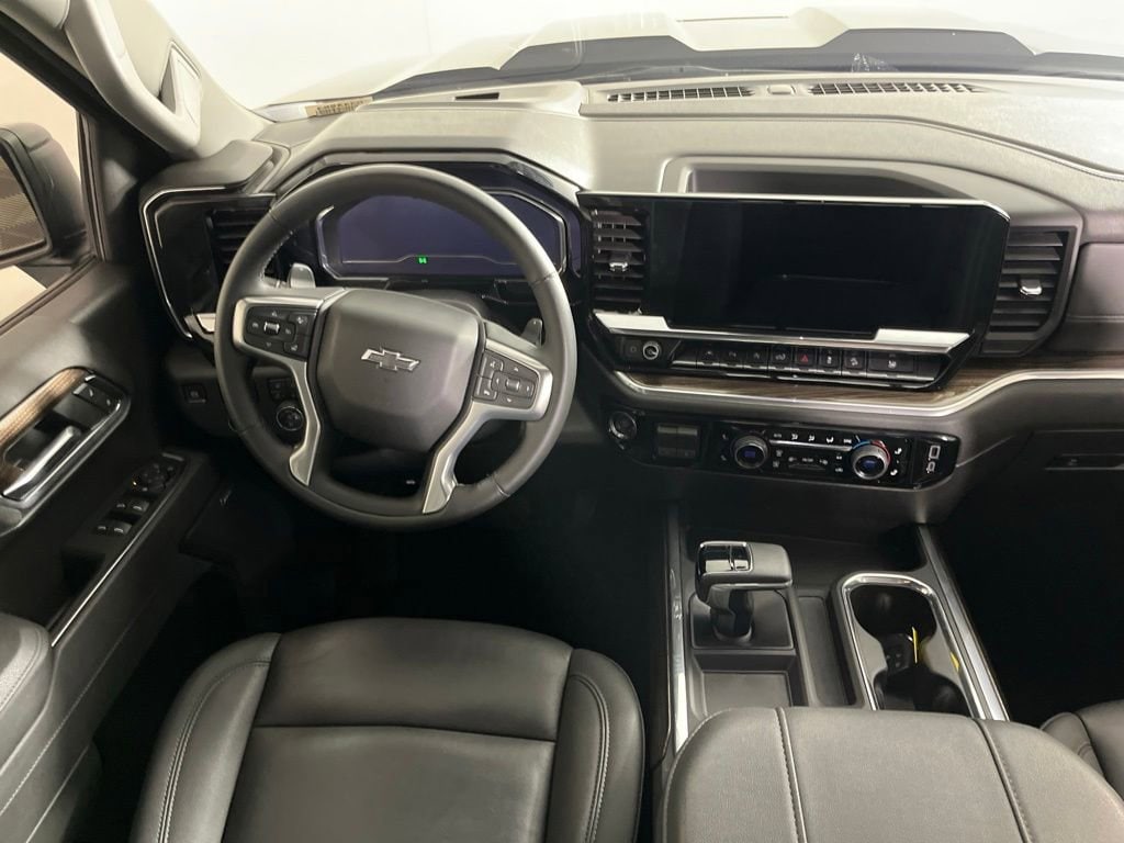 2025 Chevrolet Silverado 1500 LT Trail Boss - Photo 14