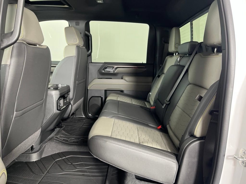 2026 Chevrolet Silverado 2500 HD ZR2 - Photo 22