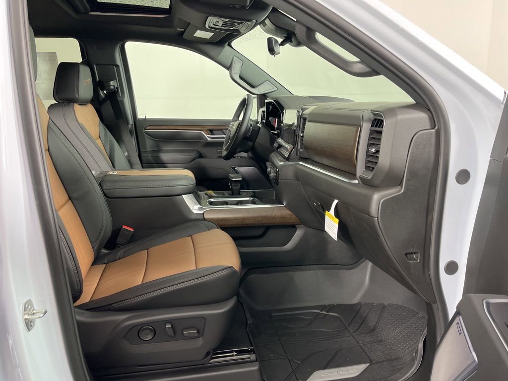 2026 Chevrolet Silverado 1500 High Country - Photo 9