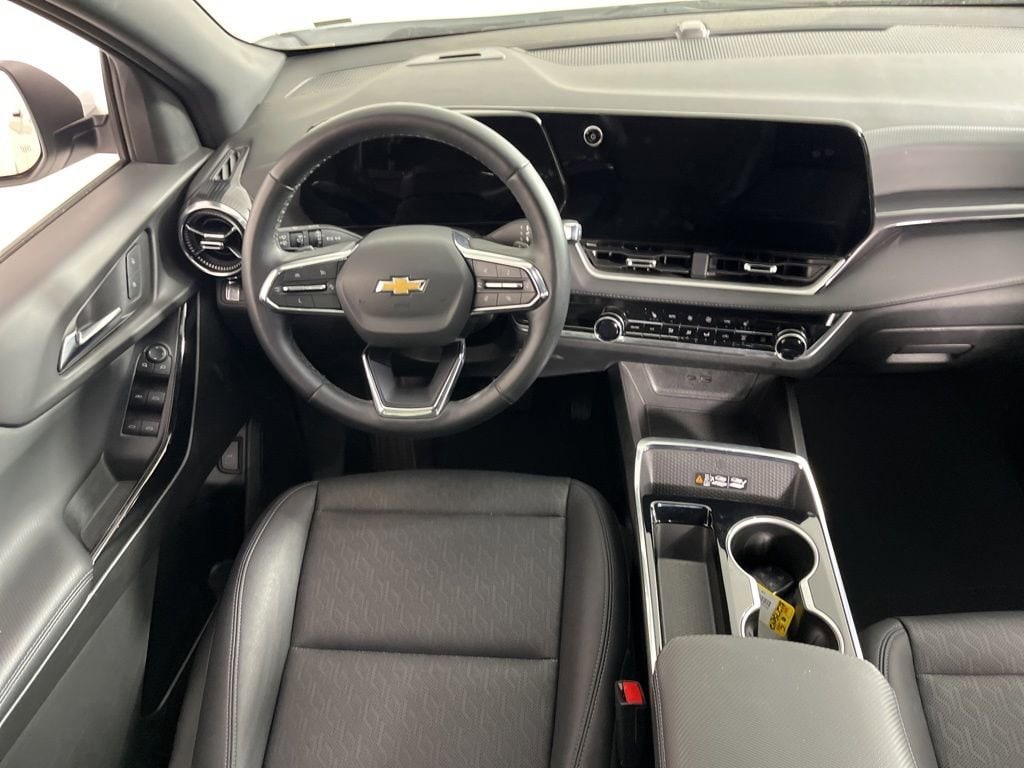 Used 2025 Chevrolet Equinox LT SUV
