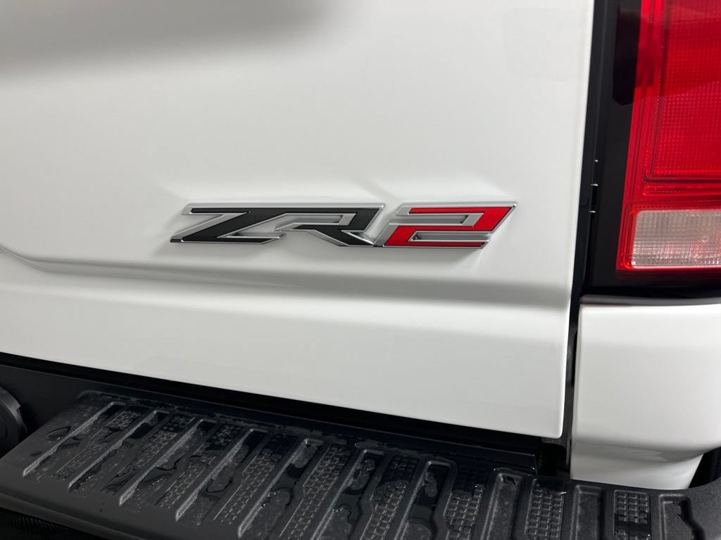 2026 Chevrolet Silverado 2500 HD ZR2 - Photo 19