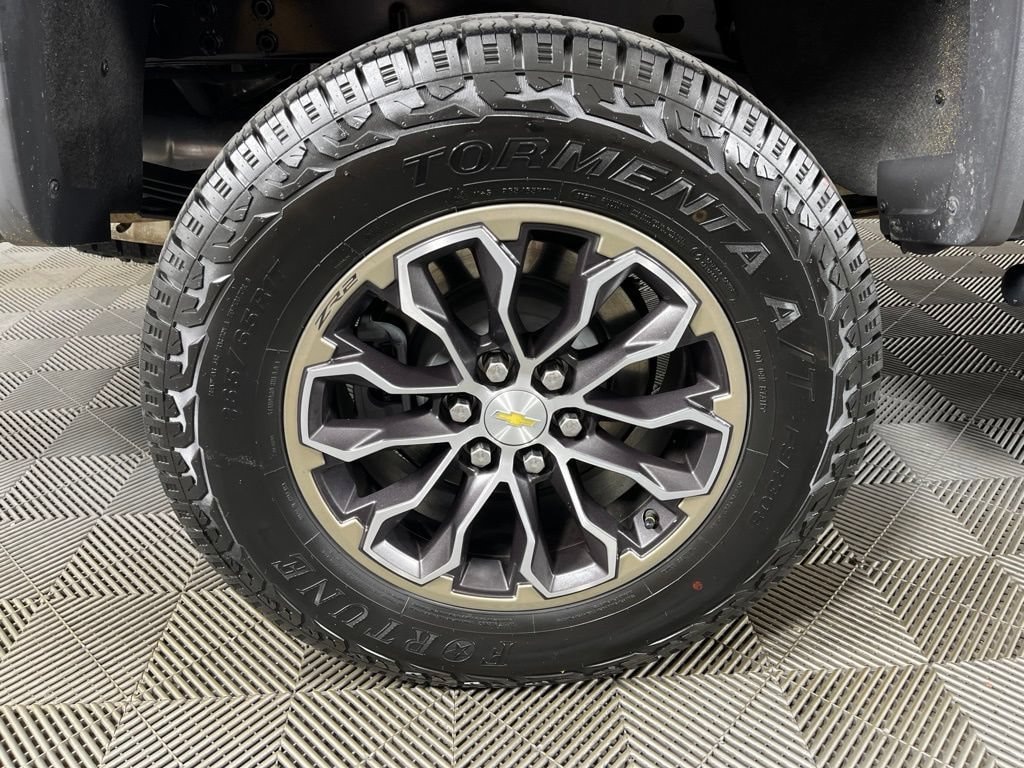 2021 Chevrolet Colorado ZR2 - Photo 21