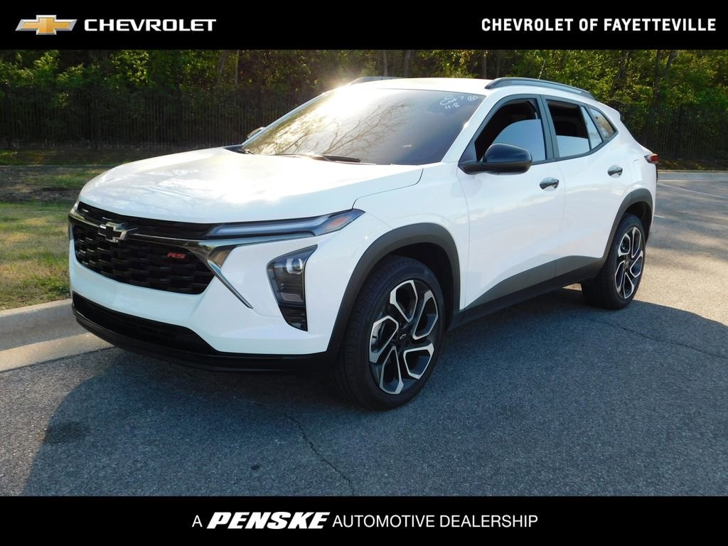 Used 2025 Chevrolet Trax 2RS SUV