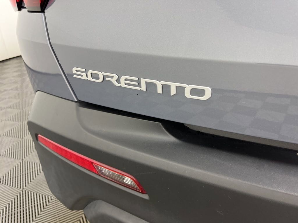 Used 2023 Kia Sorento LX SUV